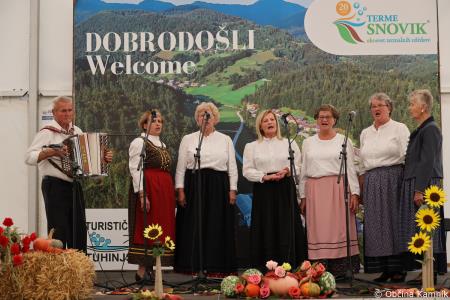 V Snoviku je potekala 5. tradicionalna prireditev z naslovom Cvetoča jesen  (53)